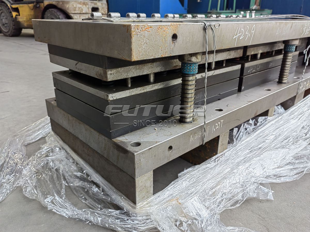 butt_hinge_automatic_mold_(15).jpg