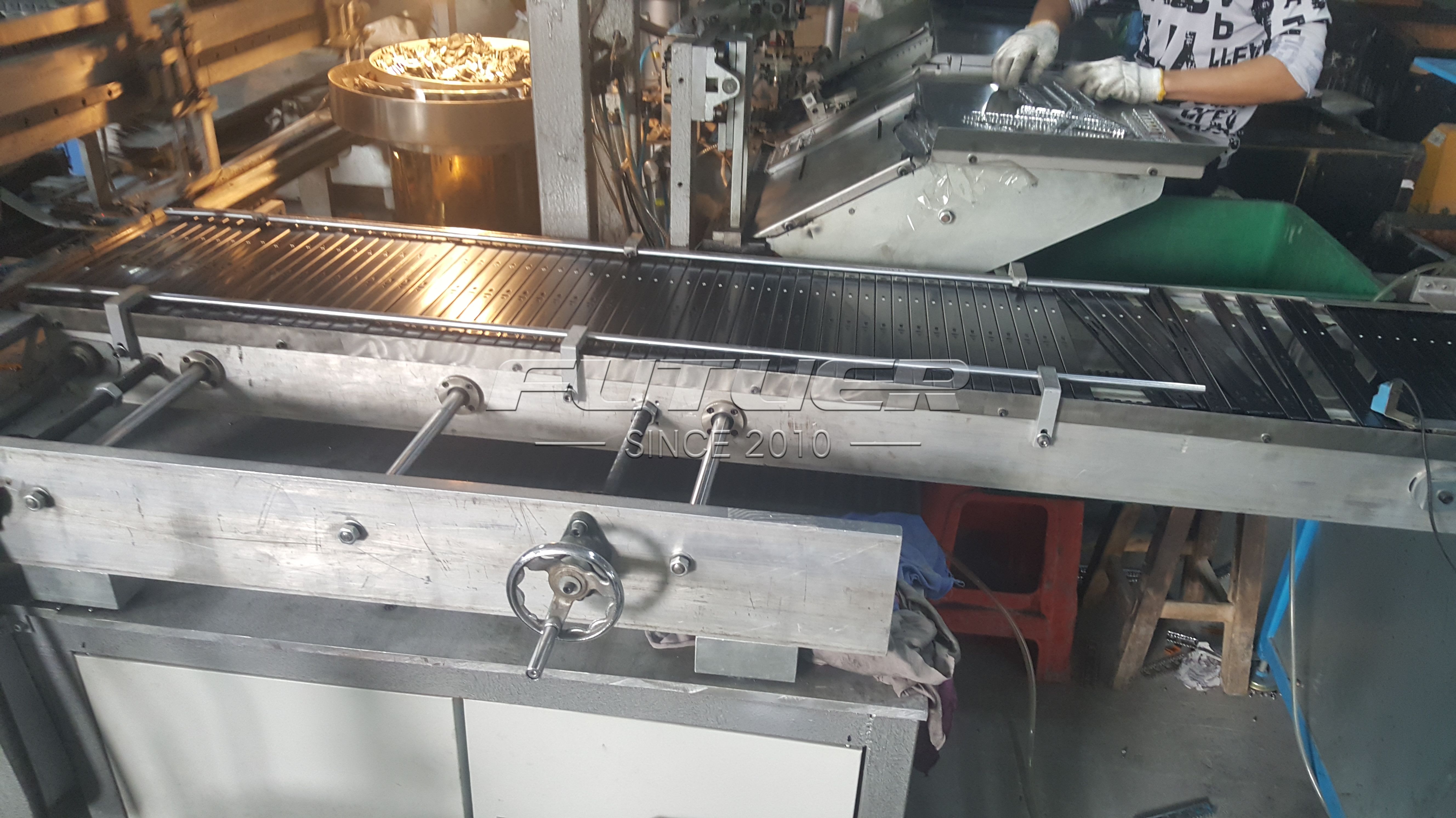 slide_nail_assembly_machine_(3).jpg