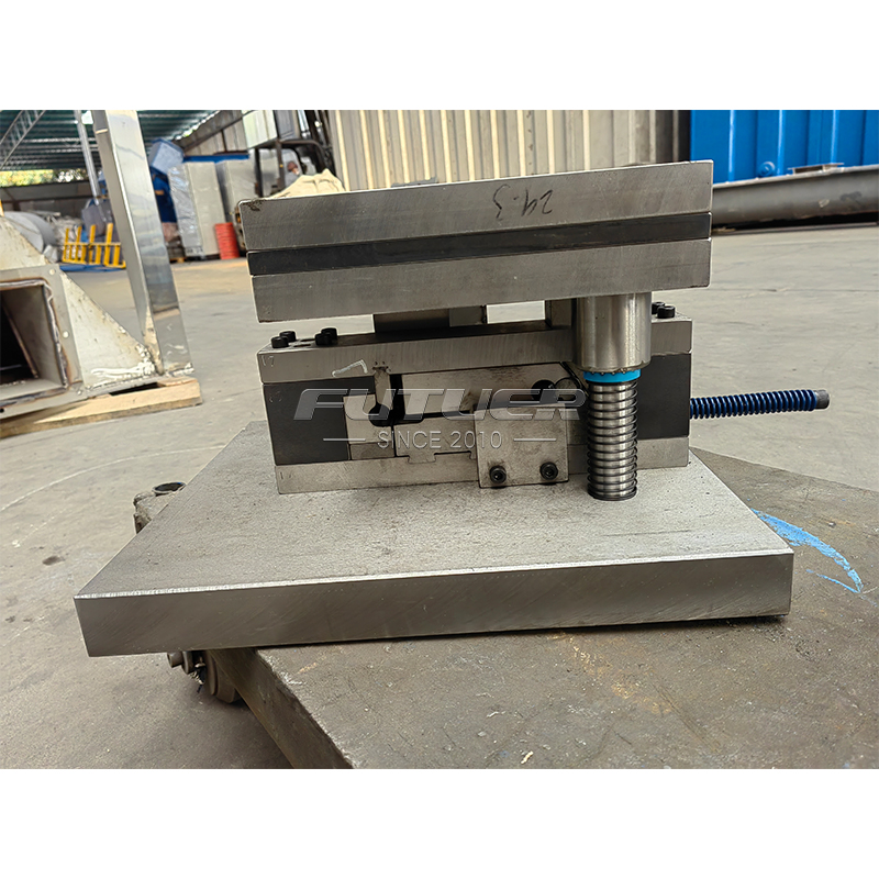 hinge-mould-2.jpg