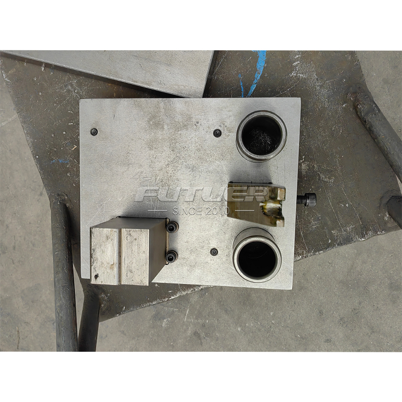 hinge-mould-4.jpg