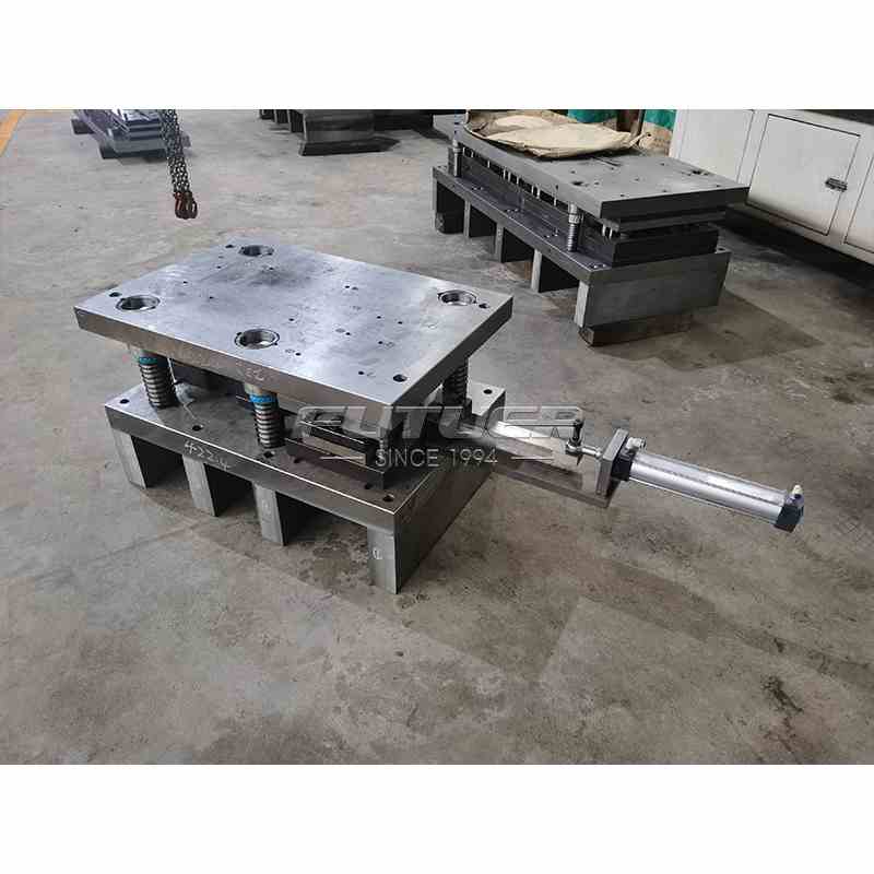 Automatic-Mold-1.jpg