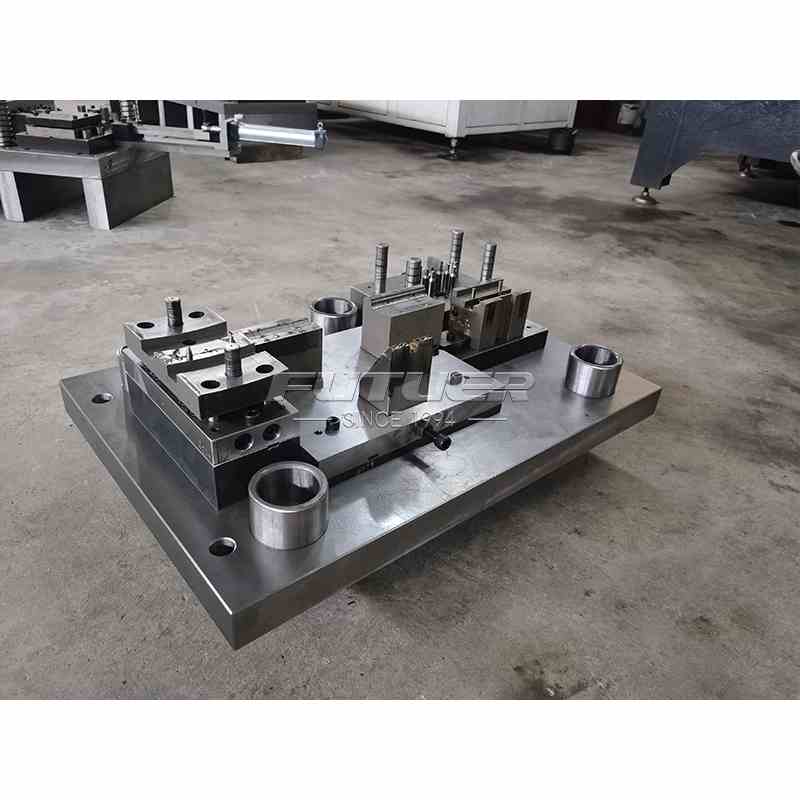 Automatic-Mold-4.jpg