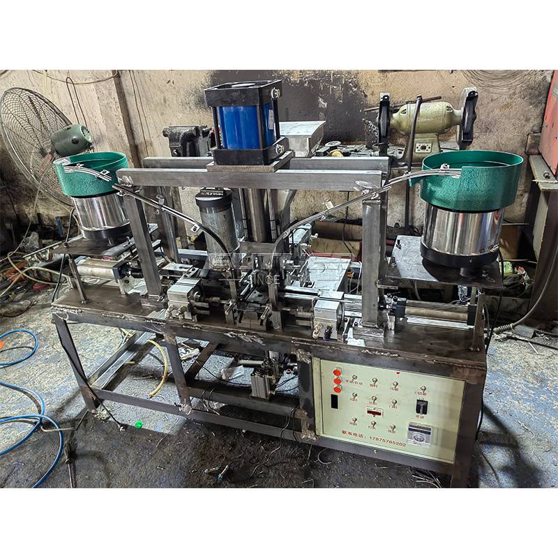 Hinge-assembly-machine-3.jpg