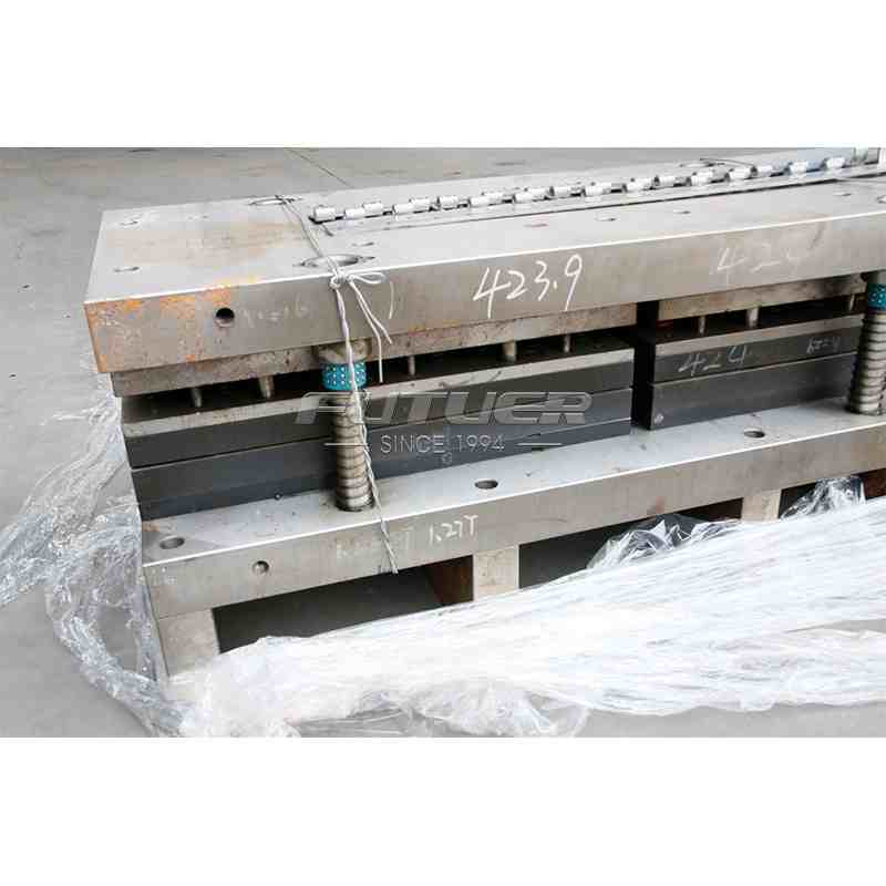 metal-stamping-mould-3.jpg