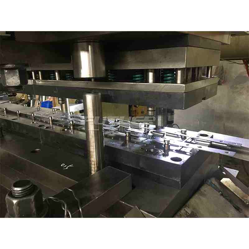 mould-stamping-5.jpg