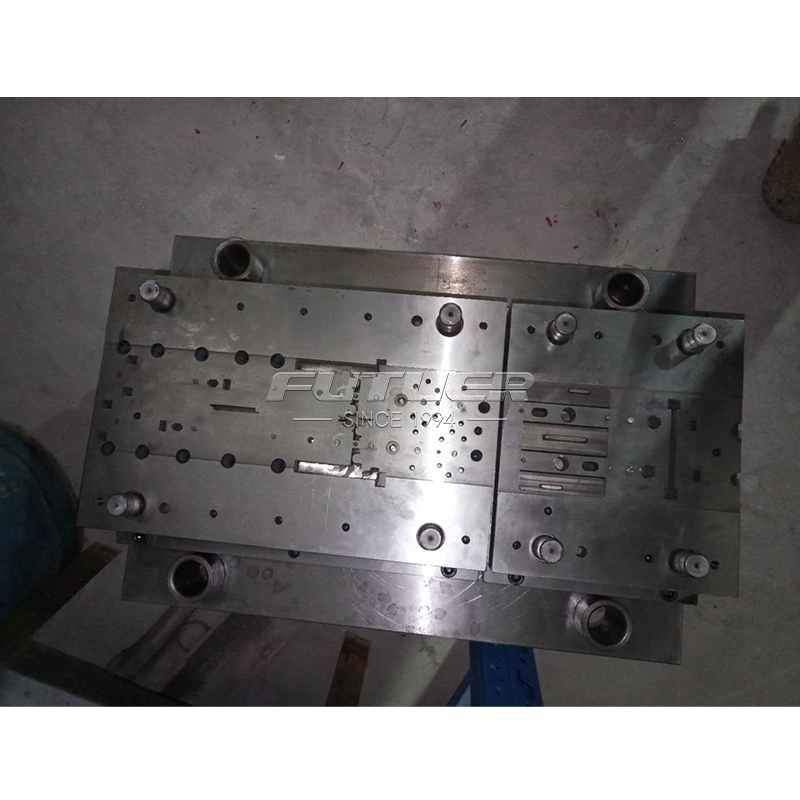 progressive-mold-2.jpg