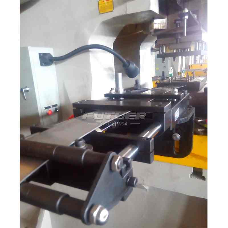 servo-feeder-press-5.jpg