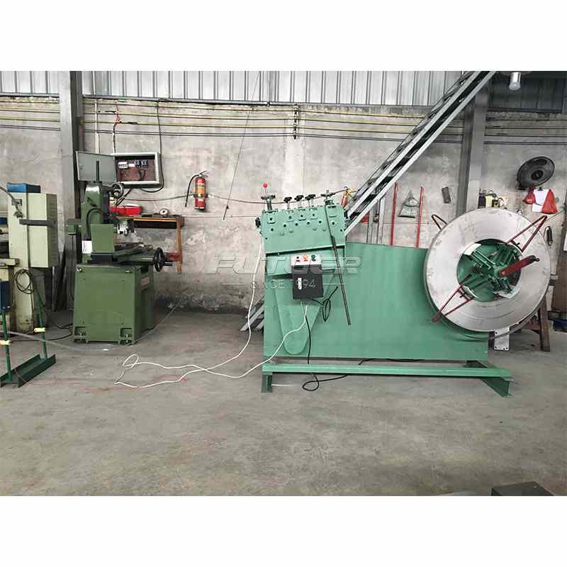 Sheet-straightening-machine-5.jpg