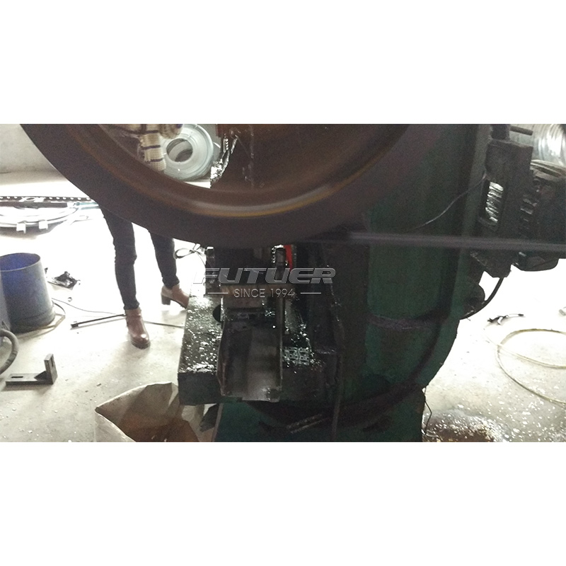 Slide-nail-bending-machine-6.jpg