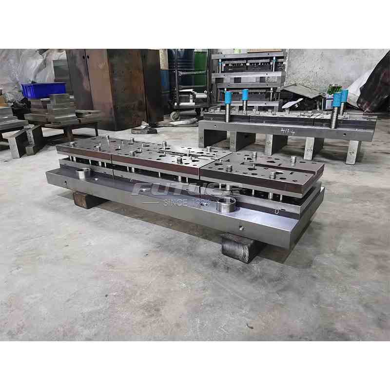 Stainless-Steel-Stamping-Hinge-Processing-Mold-5.jpg