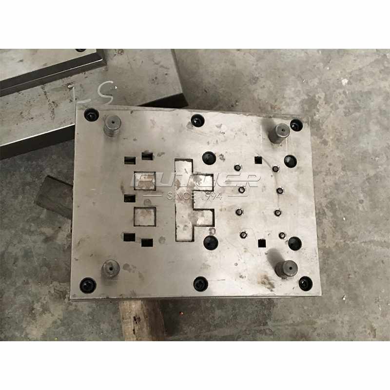 stamping-molding-7.jpg