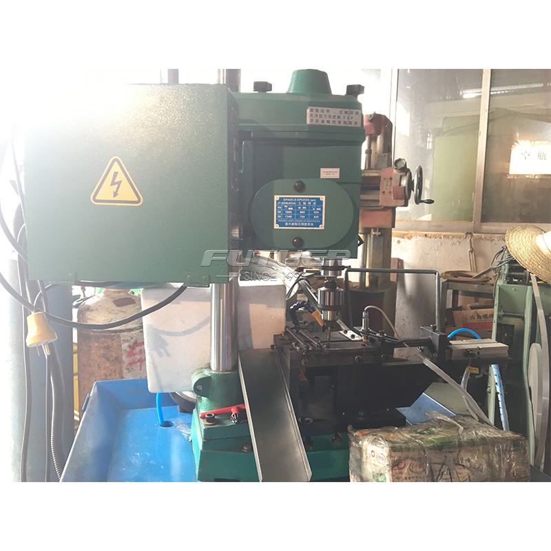 Tapping-machine-3.jpg