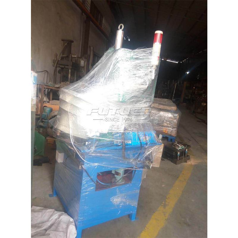 Tapping-machine-6.jpg