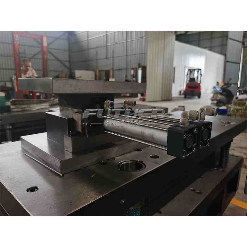 Window-Hinge-Stamping-Mold-1.jpg