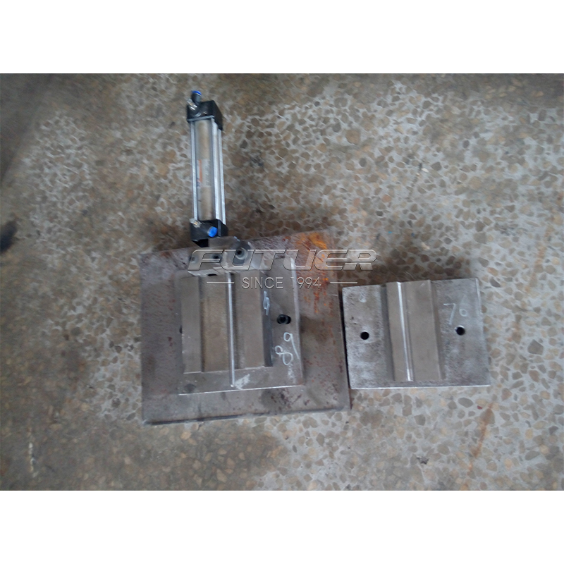 Window-Hinge-Stamping-Mold-155.jpg