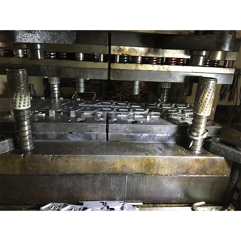 Cabinet-hinge-base-mold-2.jpg